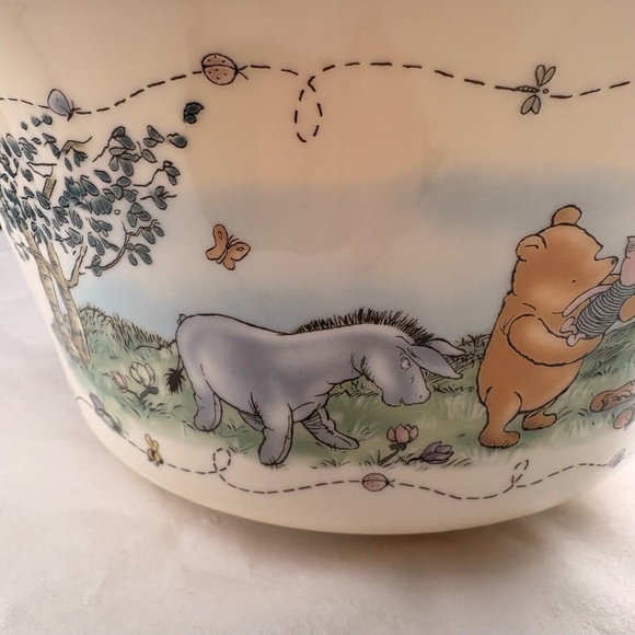 Disney Winnie The Pooh "Balloons of Cheer" Bowl - Ivory China Gold Rim 8.75x4.25 - Picture 2 of 13